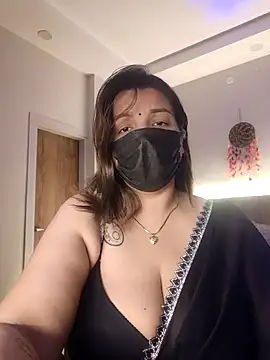 Snapshot of Archi-07 chatting on 6, 11, 2025 Archi-07 online show from 6, 11, 2025