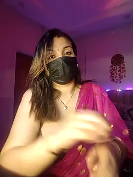 Snapshot of Archi-07 chatting on 8, 11, 2025 Archi-07 online show from 8, 11, 2025