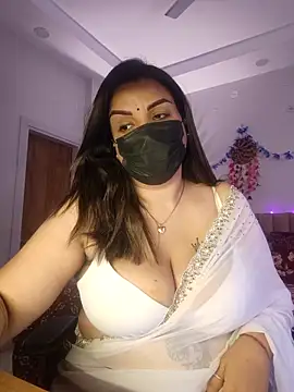 Snapshot of Archi-07 chatting on 18, 11, 2025 Archi-07 online show from 18, 11, 2025