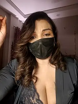 Snapshot of Archi-07 chatting on 2, 12, 2025 Archi-07 online show from 2, 12, 2025