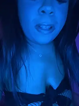 Snapshot of camiliaskye chatting on 22, 6, 2026 camiliaskye online show from 22, 6, 2026