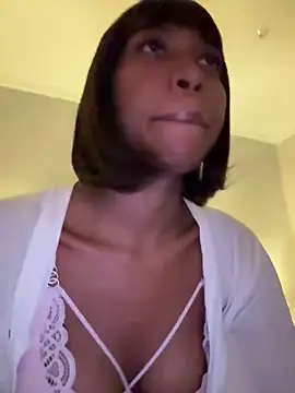 Snapshot of IamCrystal2 chatting on 3, 1, 2025 IamCrystal2 online show from 3, 1, 2025