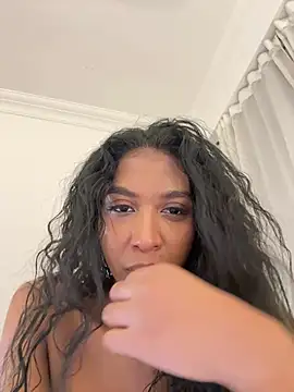 IamCrystal2 online show from 15, 5, 2026