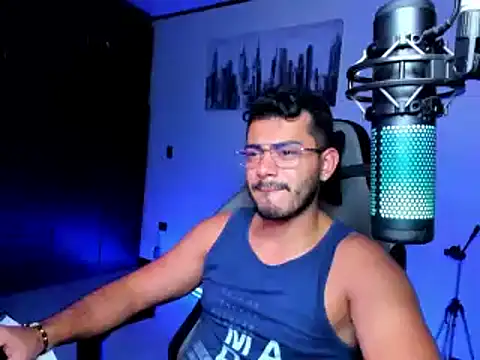 Snapshot of BrunoD31 chatting on 21, 12, 2024 BrunoD31 online show from 21, 12, 2024