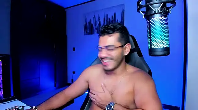 Snapshot of BrunoD31 chatting on 28, 12, 2024 BrunoD31 online show from 28, 12, 2024