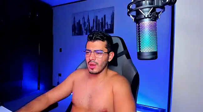 Snapshot of BrunoD31 chatting on 2, 1, 2025 BrunoD31 online show from 2, 1, 2025