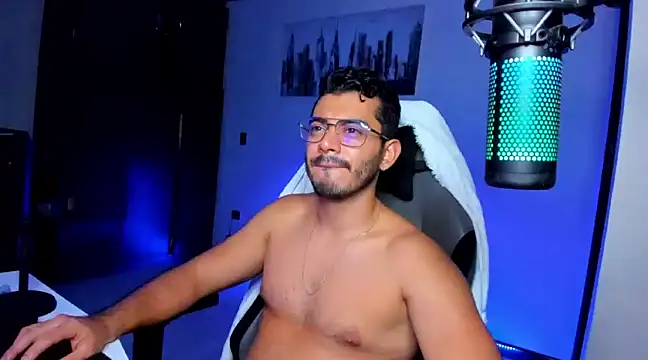 Snapshot of BrunoD31 chatting on 5, 1, 2025 BrunoD31 online show from 5, 1, 2025