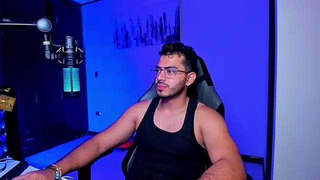 Snapshot of BrunoD31 chatting on 7, 10, 2025 BrunoD31 online show from 7, 10, 2025