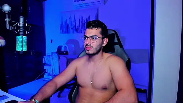 Snapshot of BrunoD31 chatting on 20, 10, 2025 BrunoD31 online show from 20, 10, 2025