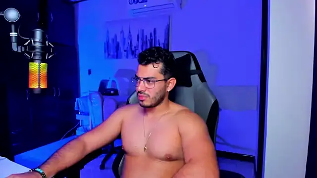 Snapshot of BrunoD31 chatting on 20, 10, 2025 BrunoD31 online show from 20, 10, 2025