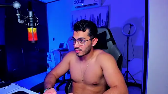 Snapshot of BrunoD31 chatting on 22, 10, 2025 BrunoD31 online show from 22, 10, 2025