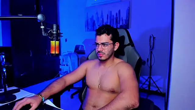 Snapshot of BrunoD31 chatting on 15, 11, 2025 BrunoD31 online show from 15, 11, 2025