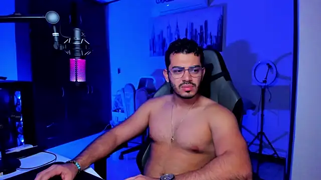 Snapshot of BrunoD31 chatting on 18, 11, 2025 BrunoD31 online show from 18, 11, 2025