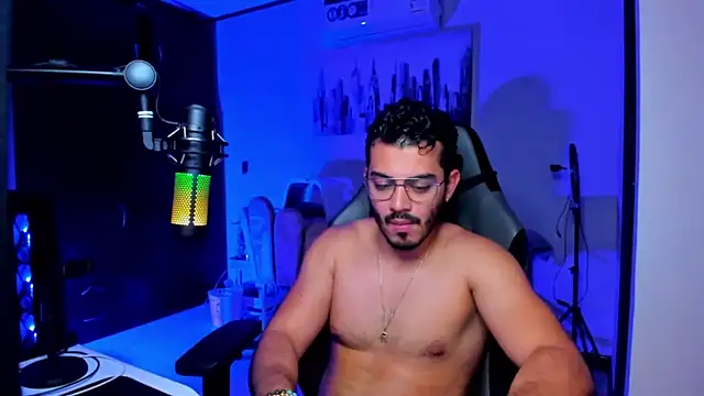 Snapshot of BrunoD31 chatting on 25, 11, 2025 BrunoD31 online show from 25, 11, 2025