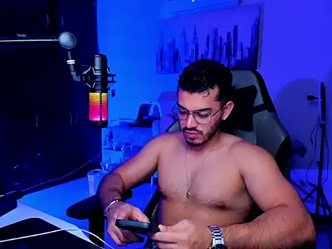 Snapshot of BrunoD31 chatting on 3, 12, 2025 BrunoD31 online show from 3, 12, 2025