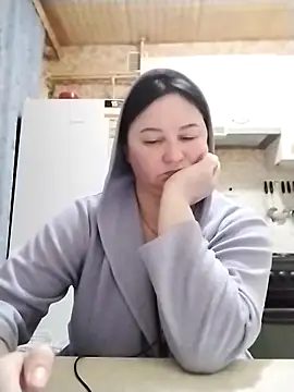 Holly-69 online show from 3, 3, 2025