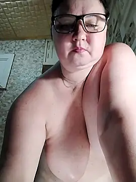 Snapshot of Holly-69 chatting on 16, 7, 2026 Holly-69 online show from 16, 7, 2026