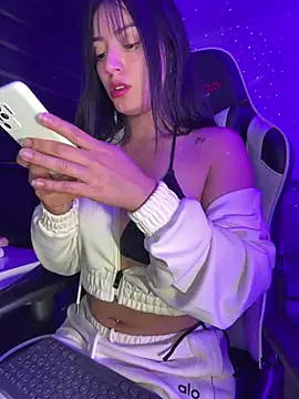 missycanoo online show from 21, 2, 2025