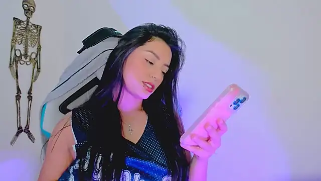 missycanoo online show from 19, 10, 2025