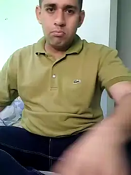 Snapshot of CRISTHIAN_GREY01 chatting on 17, 12, 2024 CRISTHIAN GREY01 online show from 17, 12, 2024