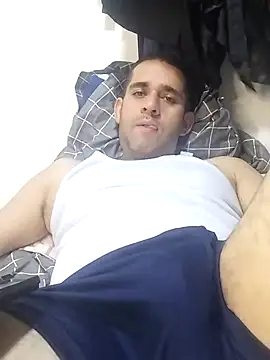 Snapshot of CRISTHIAN_GREY01 chatting on 25, 2, 2025 CRISTHIAN GREY01 online show from 25, 2, 2025