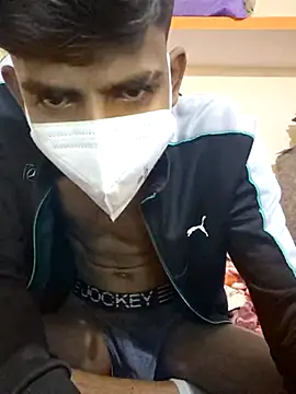 KissesBoyAD online show from 13, 12, 2024