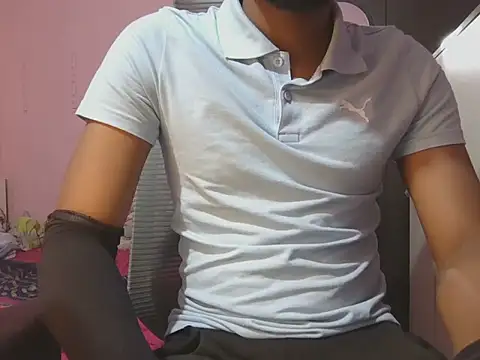 KissesBoyAD online show from 8, 9, 2025