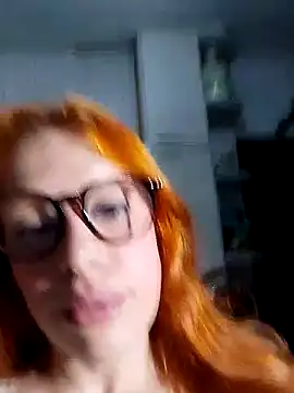 Snapshot of Bellatriz-horse chatting on 1, 12, 2025 Bellatriz-horse online show from 1, 12, 2025