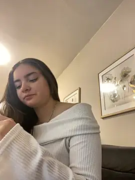 imlindapink online show from 18, 3, 2025