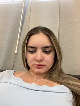 imlindapink online show from 4, 10, 2025