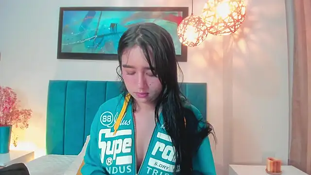 Snapshot of LaraGoldd chatting on 13, 11, 2025 LaraGoldd online show from 13, 11, 2025