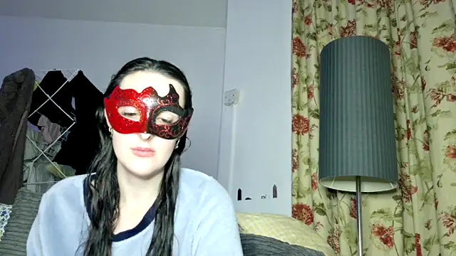 LexiSnowUK online show from 5, 12, 2025