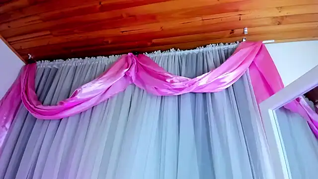 Snapshot of _jade_white_ chatting on 14, 2, 2025 jade white online show from 14, 2, 2025