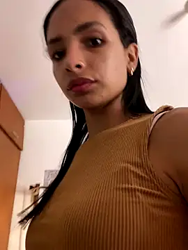 Snapshot of AnnitaSerna_ chatting on 30, 9, 2025 AnnitaSerna  online show from 30, 9, 2025