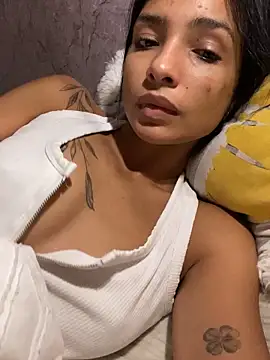 Snapshot of AnnitaSerna_ chatting on 3, 10, 2025 AnnitaSerna  online show from 3, 10, 2025