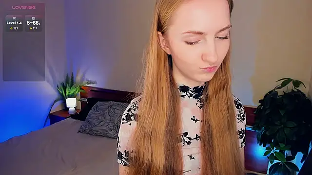 EsmaCarll online show from 19, 12, 2024