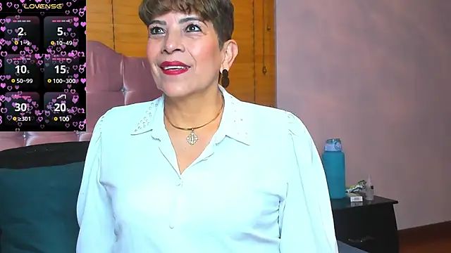 Snapshot of Angelina_Stone_65 chatting on 31, 12, 2024 Angelina Stone 65 online show from 31, 12, 2024