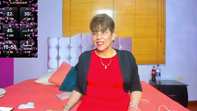 Snapshot of Angelina_Stone_65 chatting on 7, 1, 2025 Angelina Stone 65 online show from 7, 1, 2025
