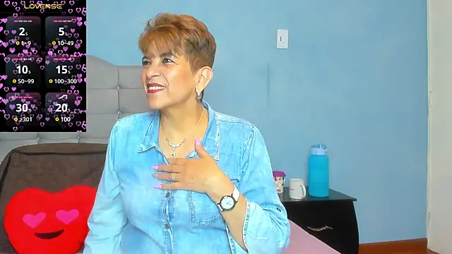 Snapshot of Angelina_Stone_65 chatting on 25, 1, 2025 Angelina Stone 65 online show from 25, 1, 2025
