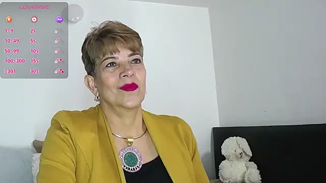 Snapshot of Angelina_Stone_65 chatting on 4, 3, 2025 Angelina Stone 65 online show from 4, 3, 2025