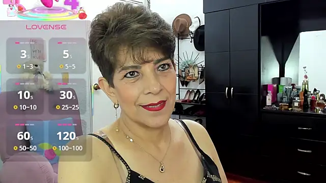 Snapshot of Angelina_Stone_65 chatting on 14, 10, 2025 Angelina Stone 65 online show from 14, 10, 2025