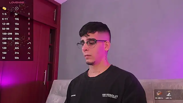 iamcamiloo  online show from 11, 1, 2025