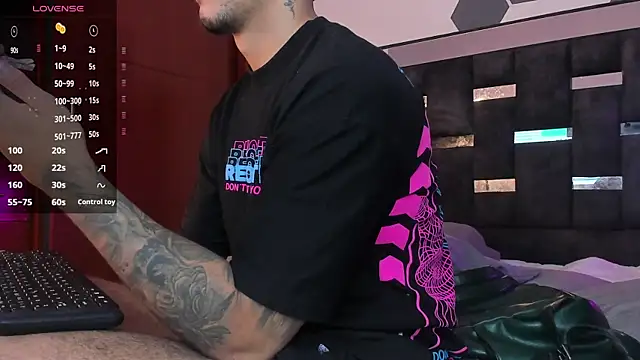 iamcamiloo  online show from 8, 2, 2025