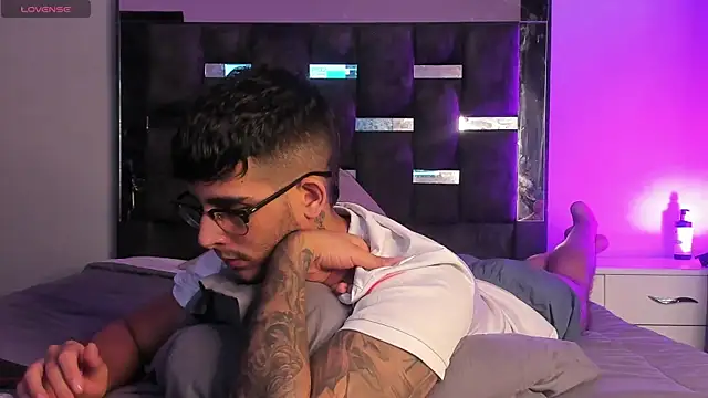 iamcamiloo  online show from 7, 3, 2025