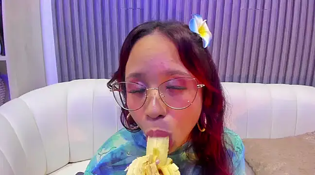 MelanieRoah online show from 15, 3, 2025