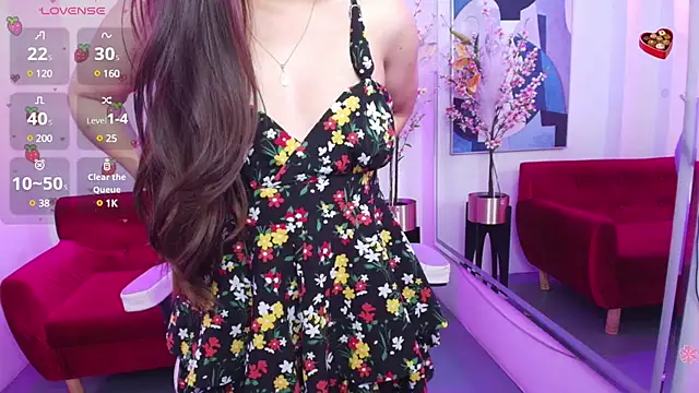 Ema louis  online show from 25, 2, 2025