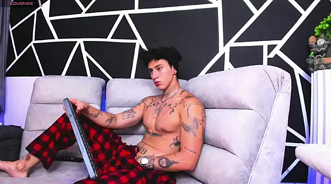 JUSTIN FULLER1 online show from 15, 2, 2025