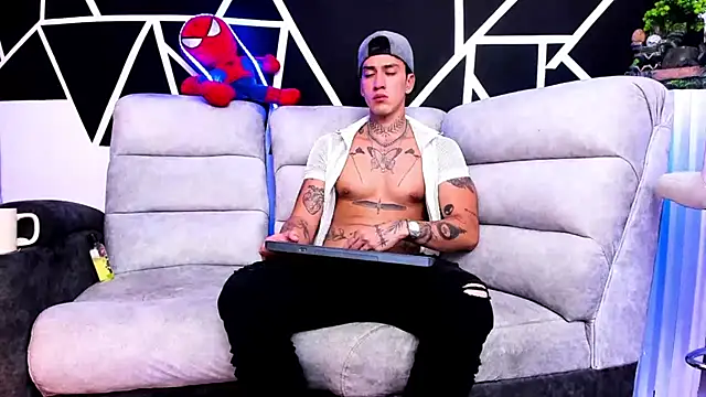 JUSTIN FULLER1 online show from 9, 3, 2025