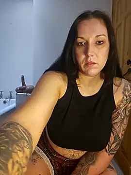 Snapshot of Meganroxtattoo chatting on 19, 9, 2025 Meganroxtattoo online show from 19, 9, 2025