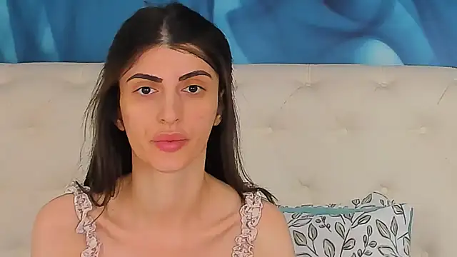 Snapshot of SkinnyDolly chatting on 15, 6, 2026 SkinnyDolly online show from 15, 6, 2026